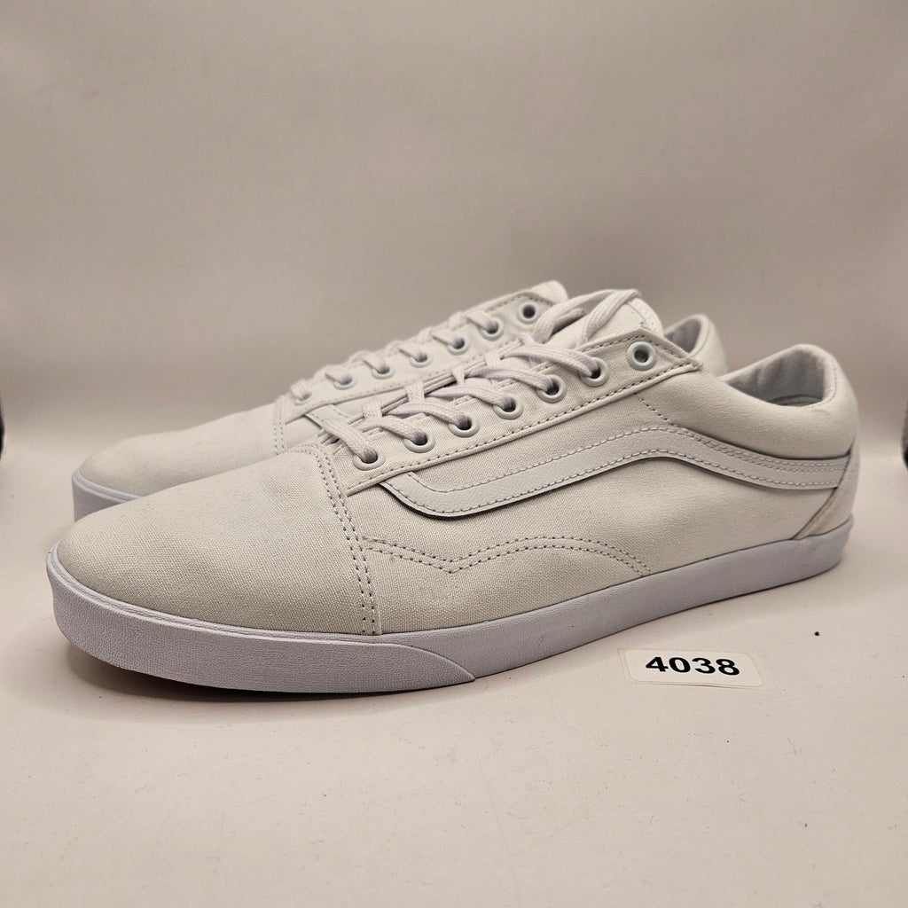 VANS MEN'S 10.5 OLD SKOOL TRUE WHITE LOW TOP SNEAKER NWOB