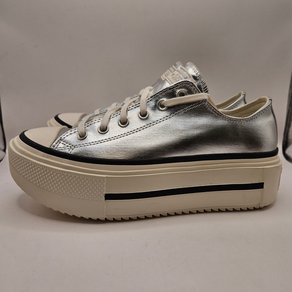 CONVERSE MEN'S 8.5 CHUCK TAYLOR LIFT STACK PLATFORM SILVER METALLIC A16406C