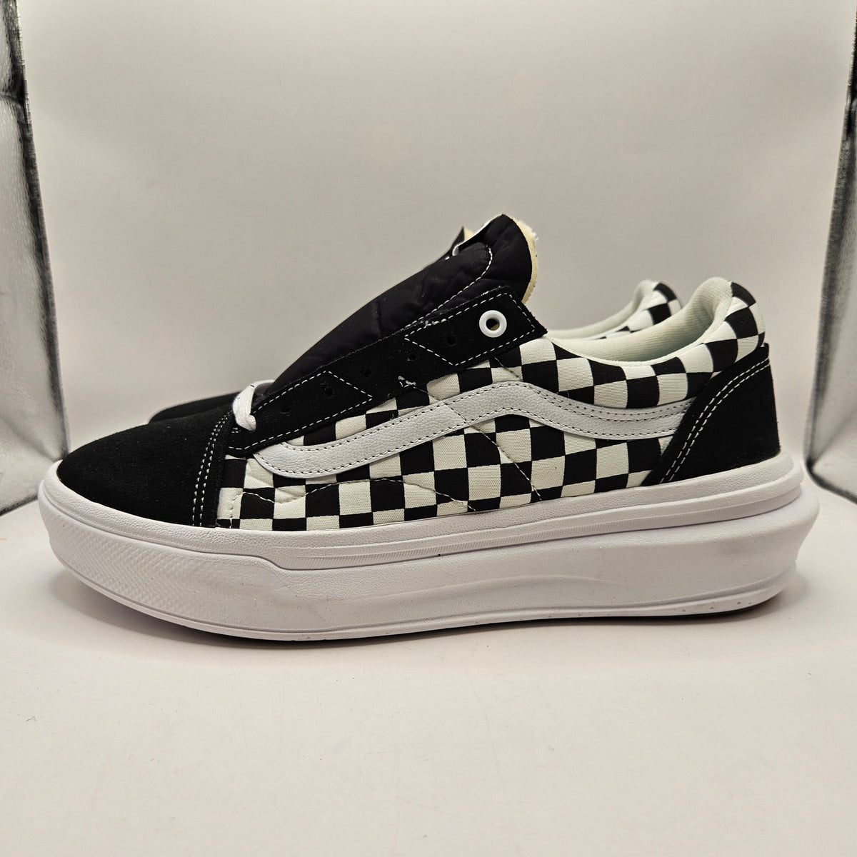 VANS MEN'S 11.5 COMFYCUSH OLD SKOOL OVERT CHECKERBOARD BLACK WHITE