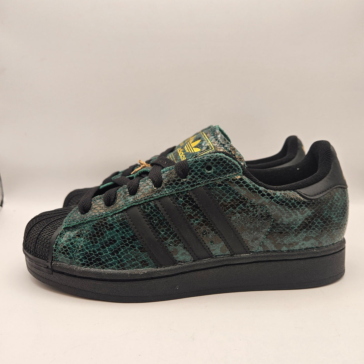 ADIDAS ORIGINALS WOMEN'S 7 SUPERSTAR BLACK GREEN SNAKESKIN SHELL TOE NWOB