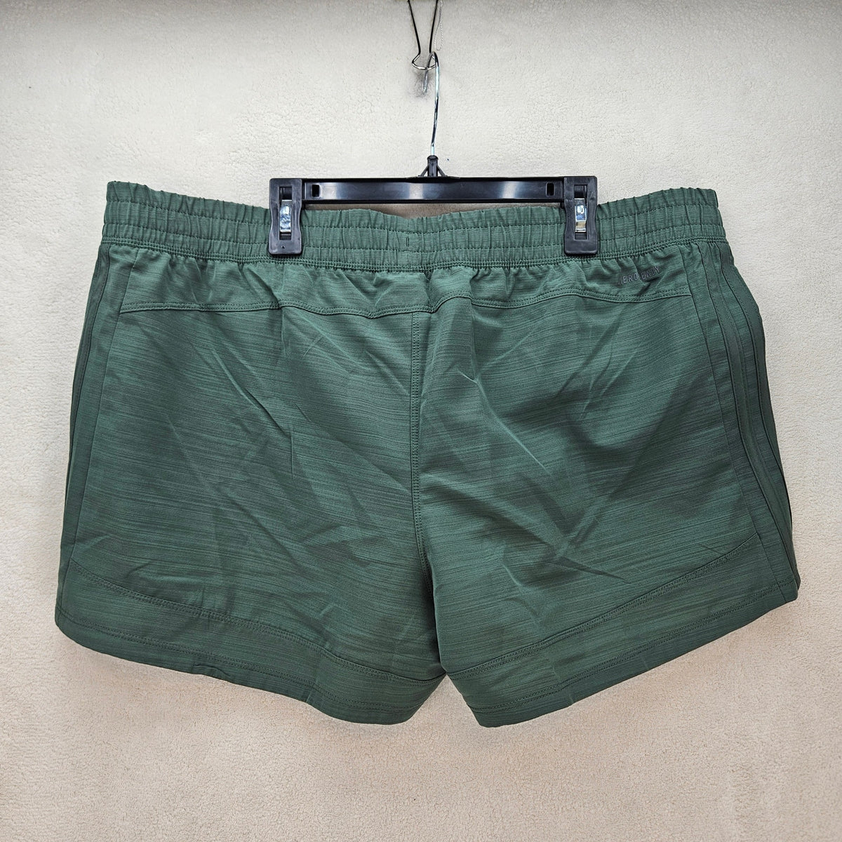 ADIDAS WOMEN'S XXL PACER 3 STRIPE WOVEN TRAINING SHORTS GREEN OXIDE HM8699 NWT