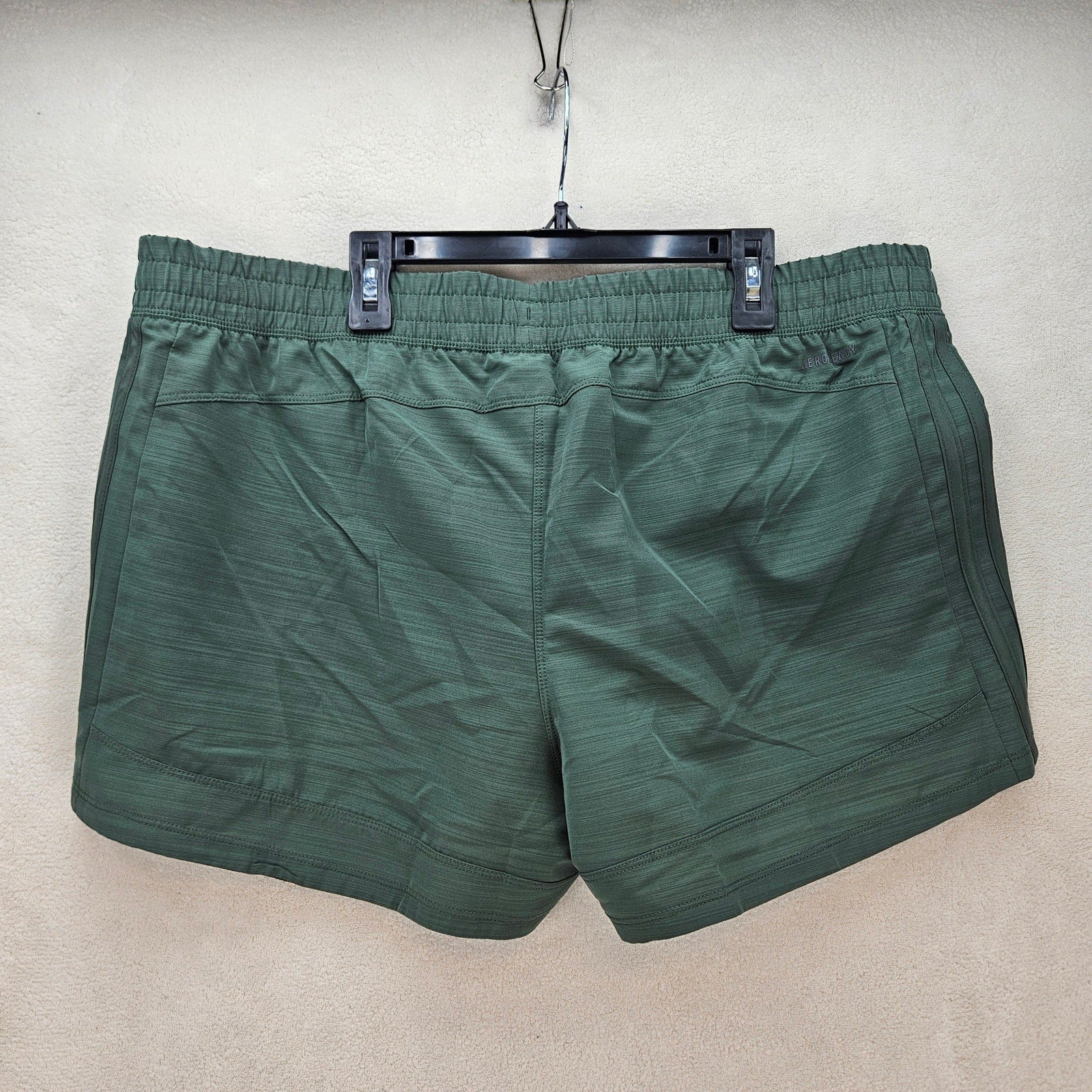 ADIDAS WOMEN'S XXL PACER 3 STRIPE WOVEN TRAINING SHORTS GREEN OXIDE HM8699 NWT