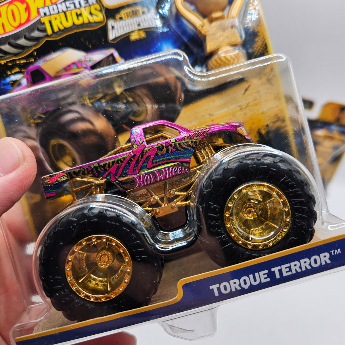 HOT WHEELS MONSTER TRUCKS TROPHY CHAMPIONS GOLD SERIES LOT OF 4 BIG FOOT SNEAKER