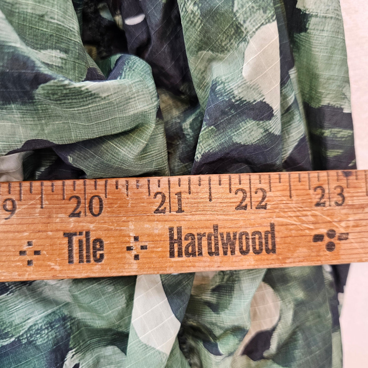 FP MOVEMENT FREE PEOPLE WOMEN'S LARGE CAMO READY SET GO WINDBREAKER JACKET GREEN