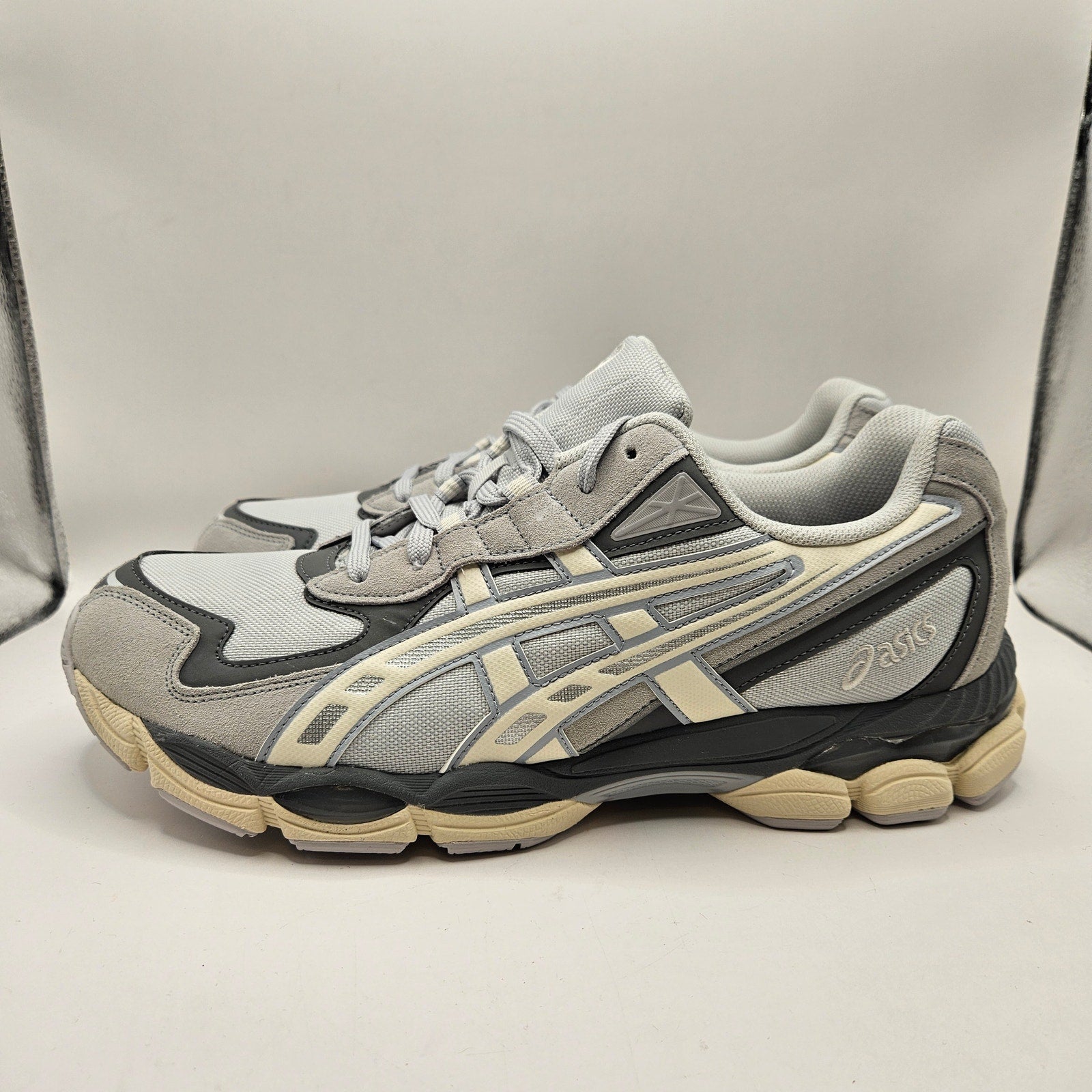 ASICS WOMEN'S 11.5 GEL-NYC 2055 GLACIER GREY CREAM 1203A755 NWOB