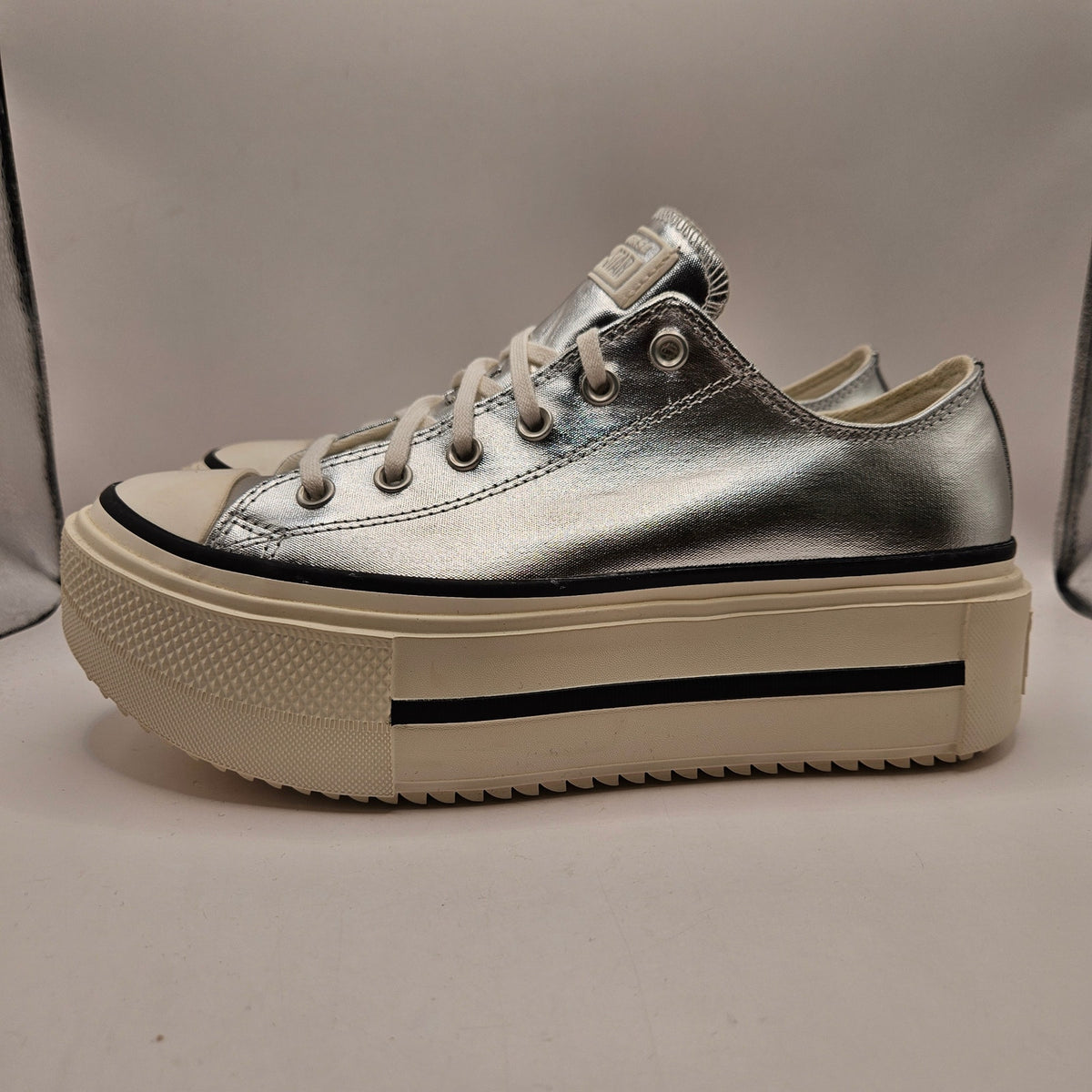 CONVERSE MEN'S 9 CHUCK TAYLOR LIFT DOUBLE STACK PLATFORM SILVER METALLIC A16406C