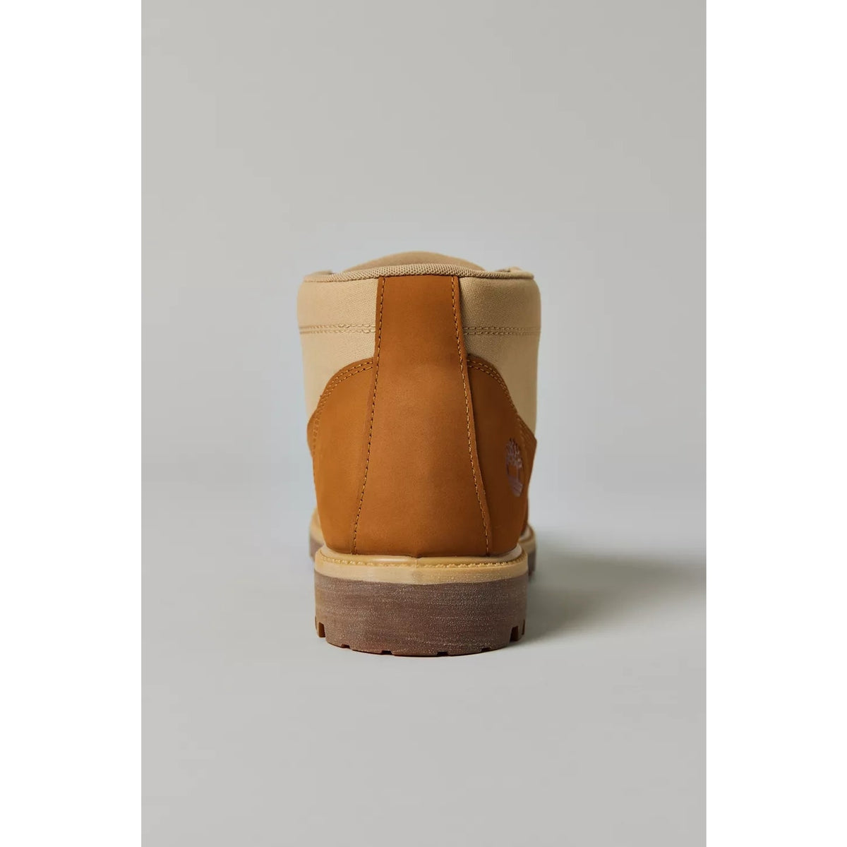 TIMBERLAND MEN'S 12 HERITAGE MID LACE CHUKKA BOOT WHEAT NUBUCK TB0A431HAES