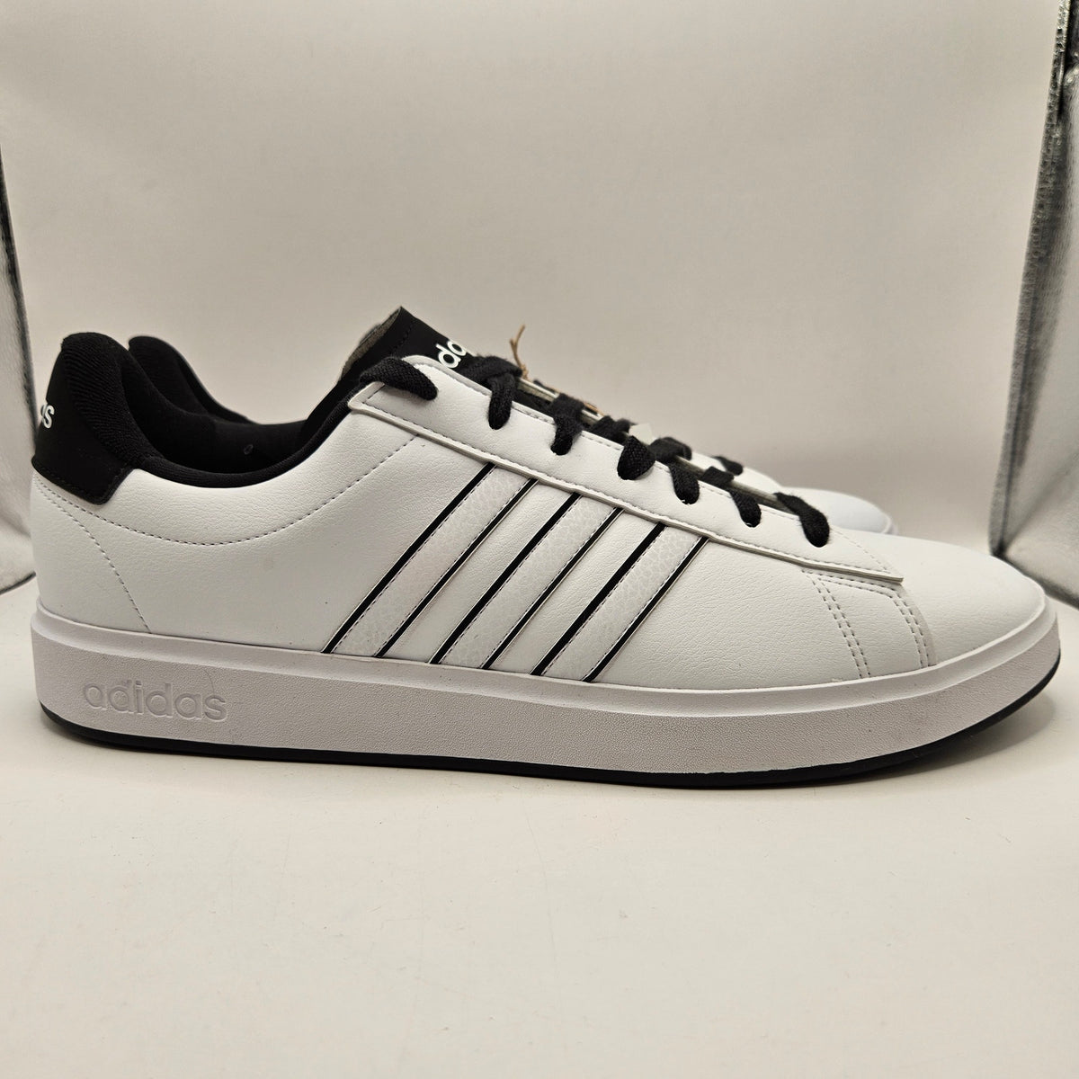 ADIDAS MEN'S 14 GRAND COURT 2.0 WHITE BLACK CASUAL LIFESTYLE SNEAKER JS1694