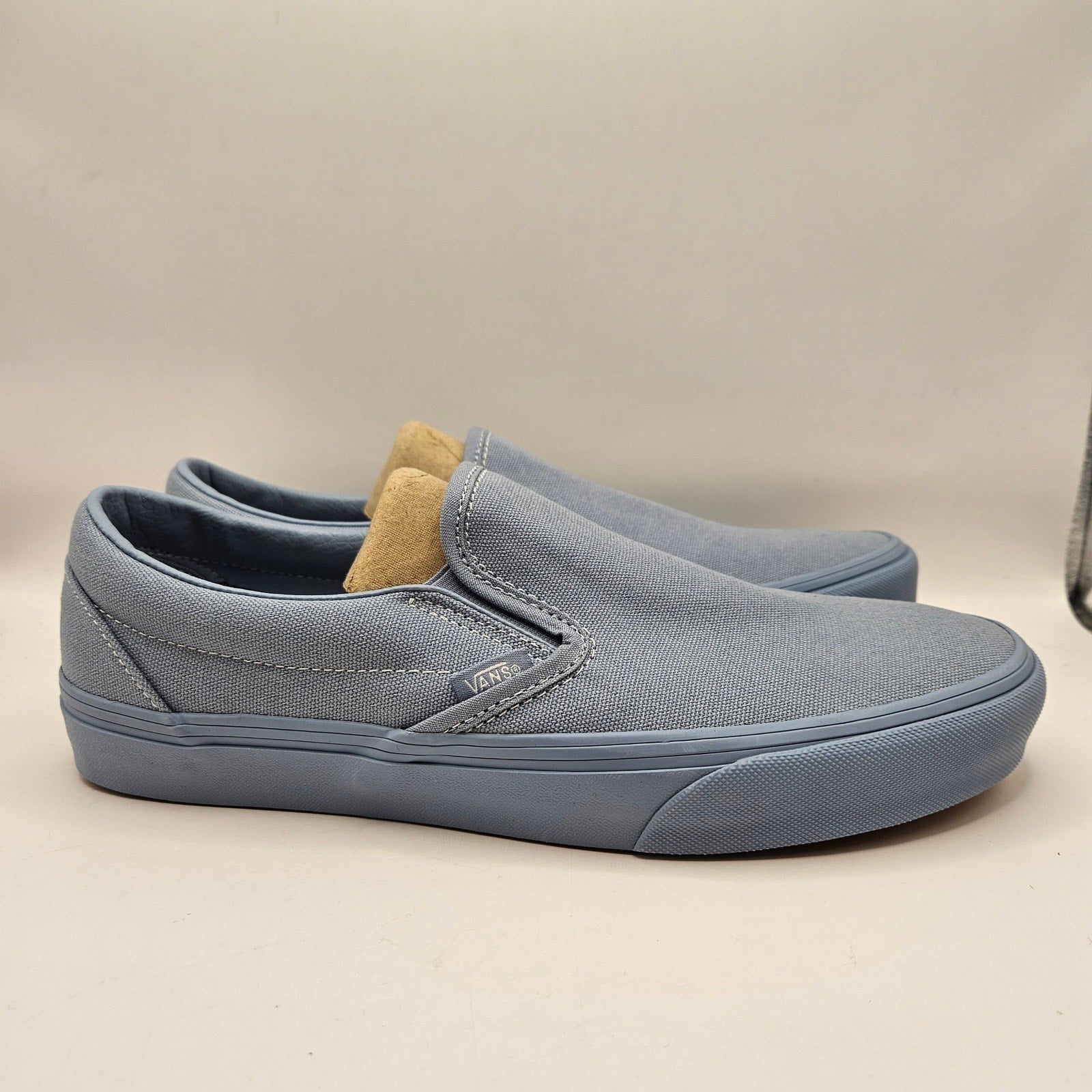 VANS MEN'S 9.5 CLASSIC SLIP ON PASTEL MONO DUSTY BLUE NWOB