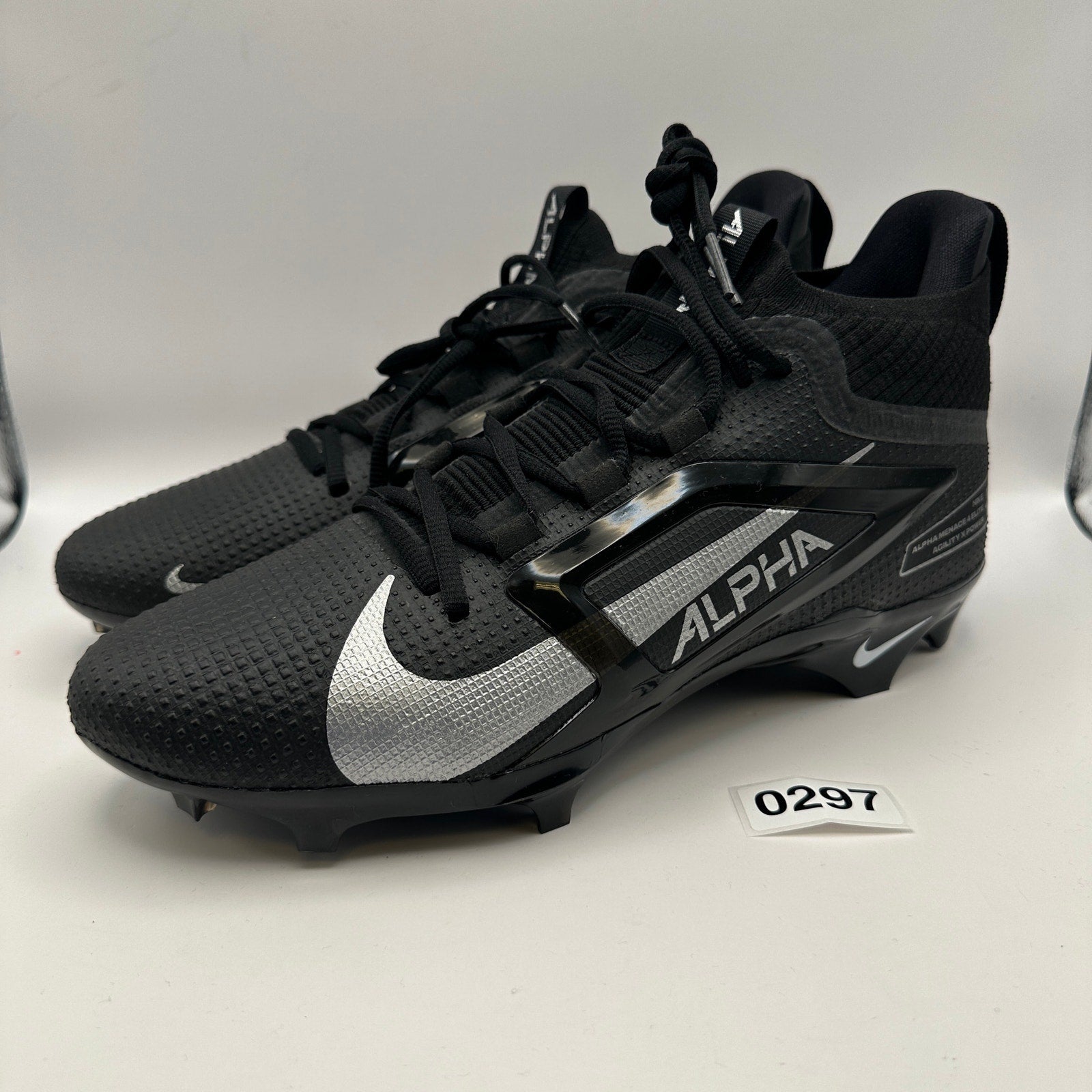 NIKE Men's 10.5 Alpha Menace 4 Elite Football Cleats Black/Silver