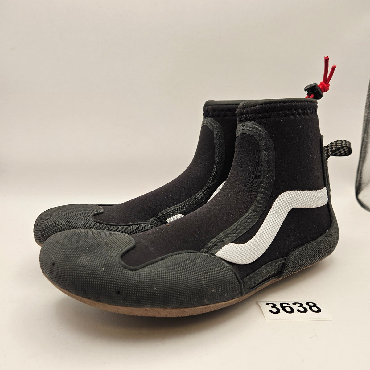 VAN'S WOMEN'S 8.5 SURF BOOT MID 2MM COOL WATER SURFING NWOB