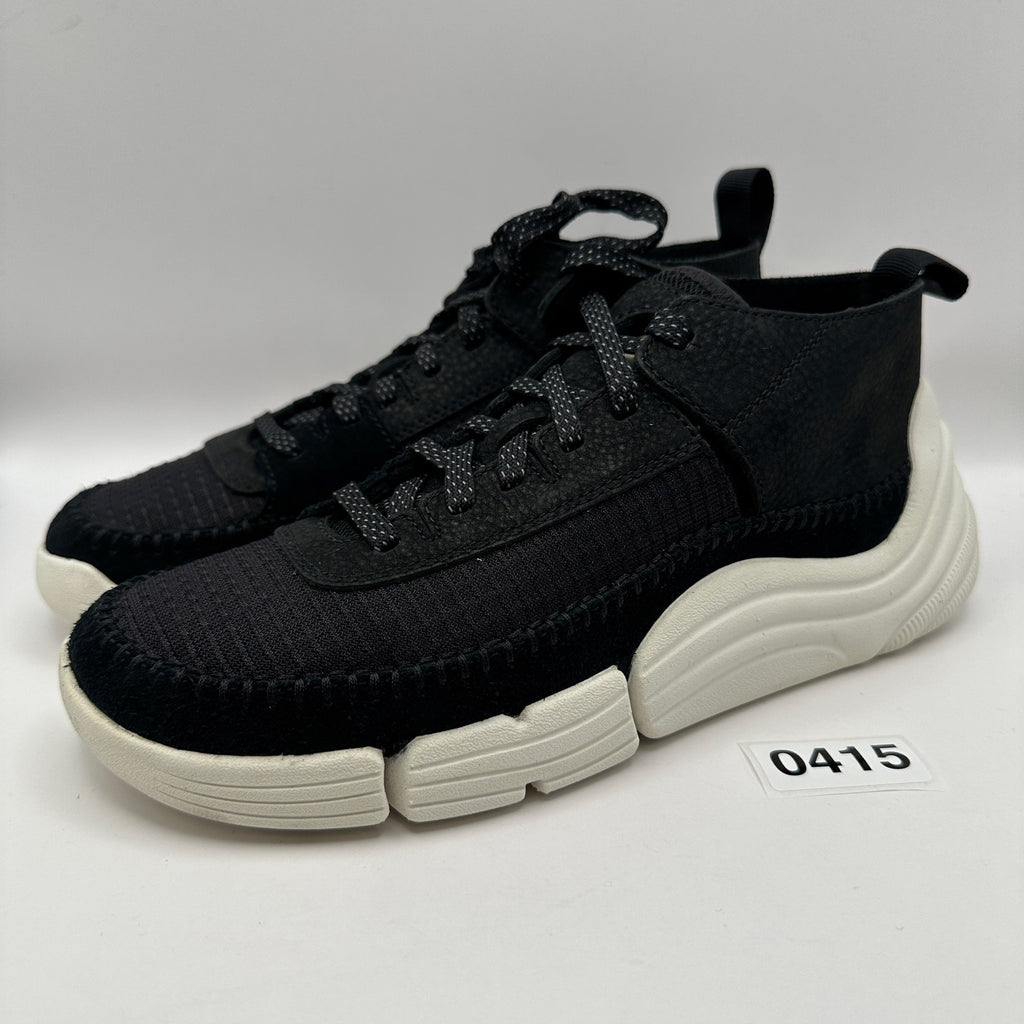 CLARKS Women's 8.5 Trigenic REV2 Black/White Original Classic
