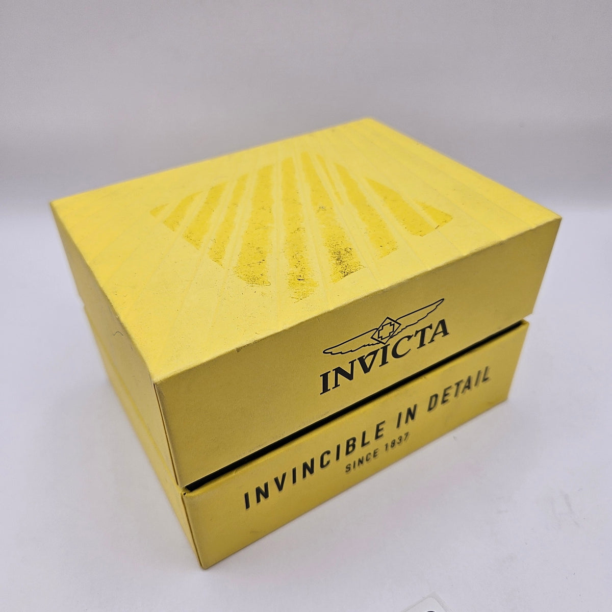 INVICTA 44704 PRO DIVER MEN'S QUARTZ BLACK AND SILVER WATCH NWT