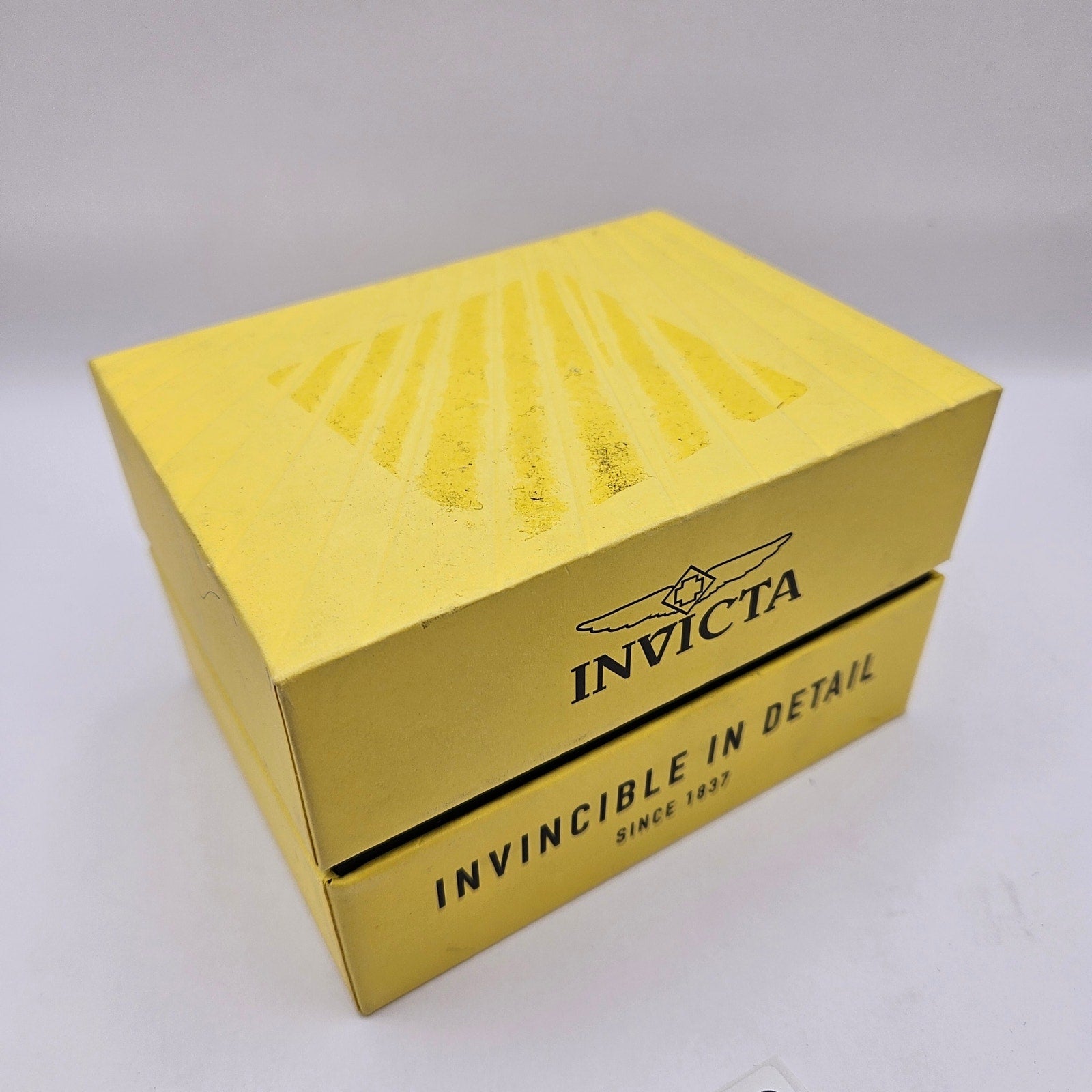 INVICTA 44704 PRO DIVER MEN'S QUARTZ BLACK AND SILVER WATCH NWT