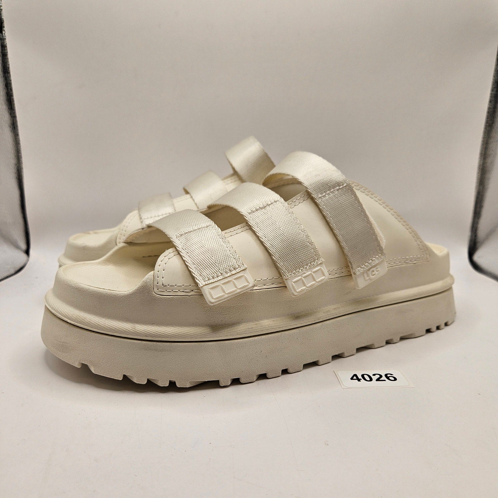 UGG WOMEN'S 11 GOLDENGLOW PLATFORM SLIDES SANDALS IN SAND NWOB 1167430