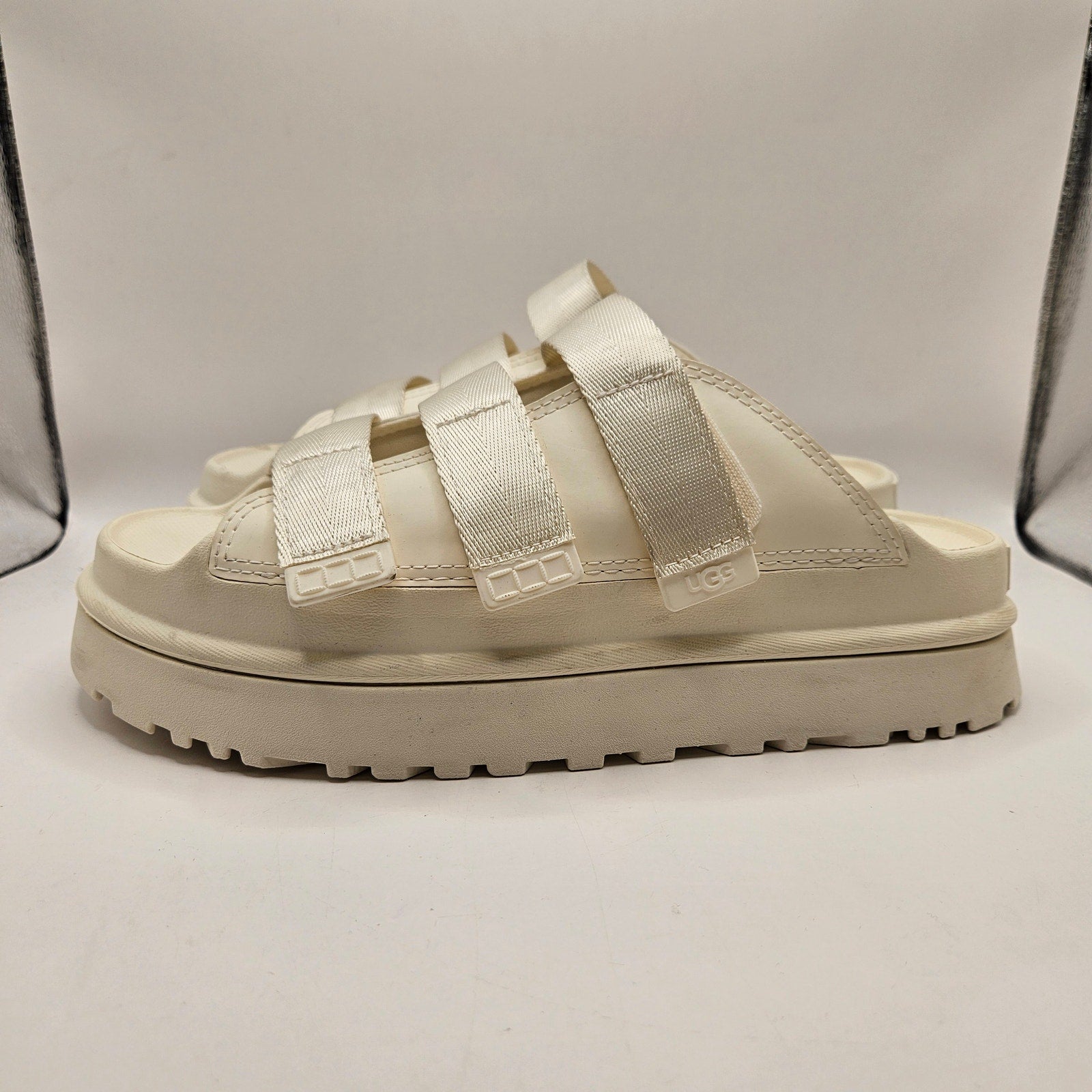UGG WOMEN'S 11 GOLDENGLOW PLATFORM SLIDES SANDALS IN SAND NWOB 1167430